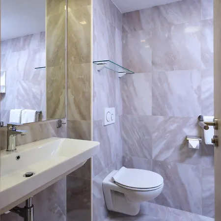 D'elegant Guest house 4*