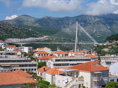 Maison d'hôtes D'elegant 4*